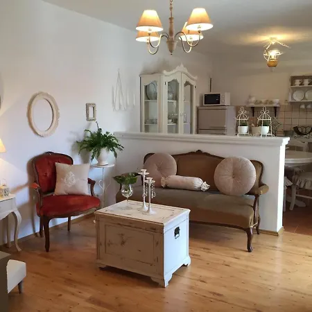 Διαμέρισμα With Parking Space - 18179