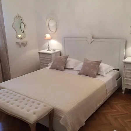 Apartment With Parking Space - 18179 *